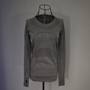 Lululemon Athletica Charcoal Long Sleeve Top